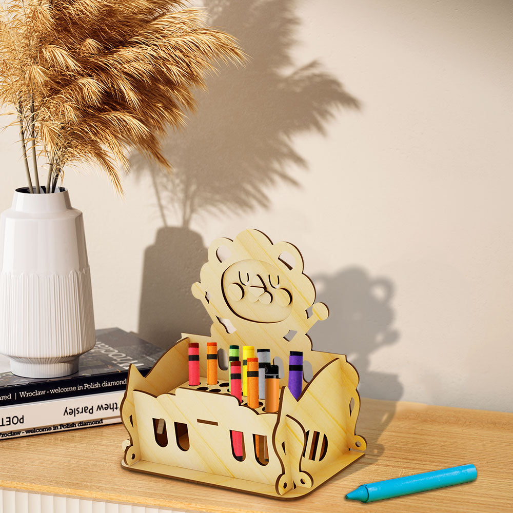 Lion Pen Holder