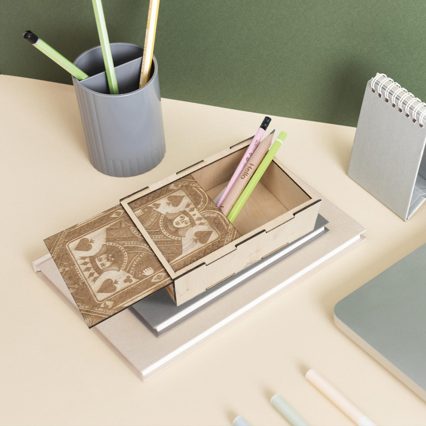 Card storage box