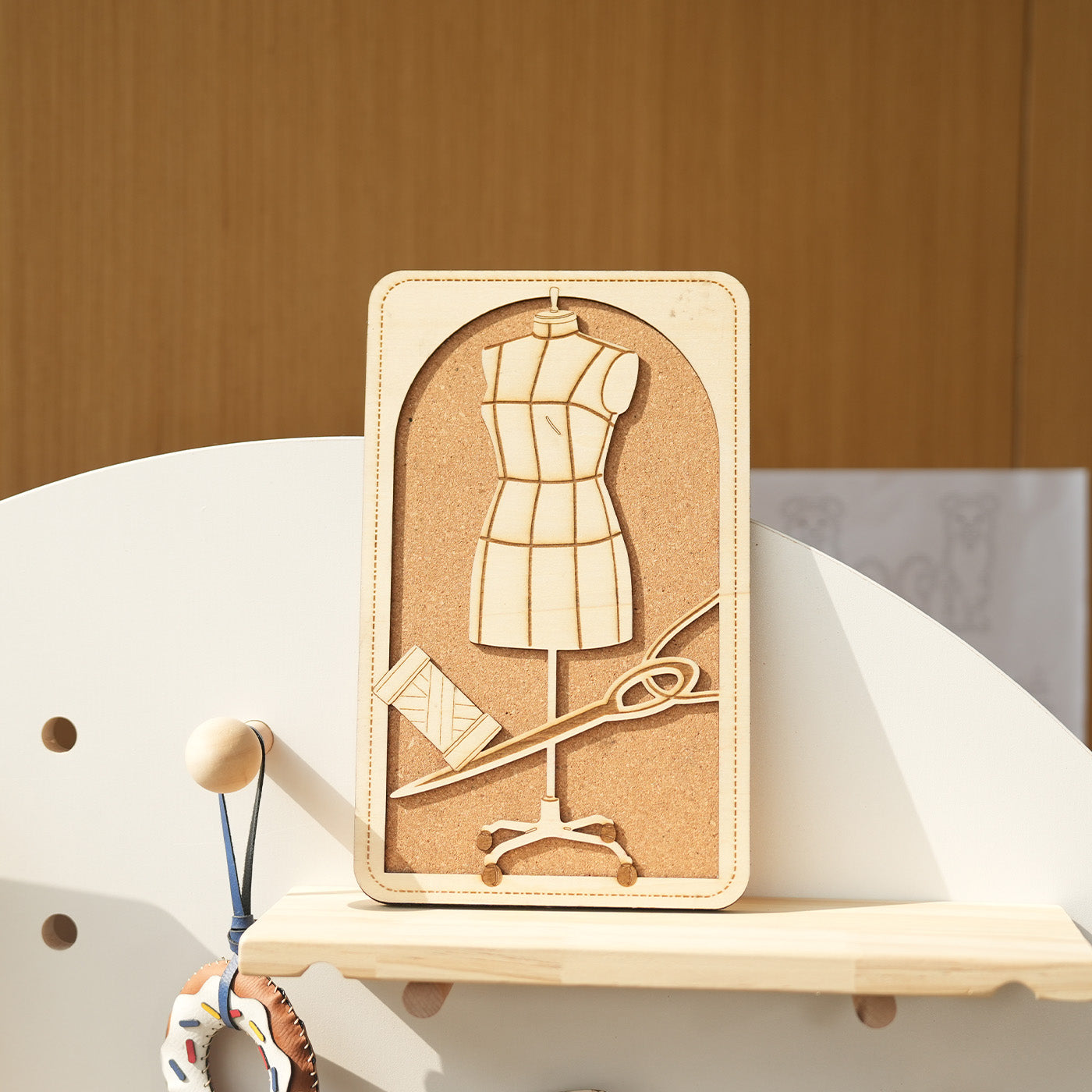 Sewing needle holder