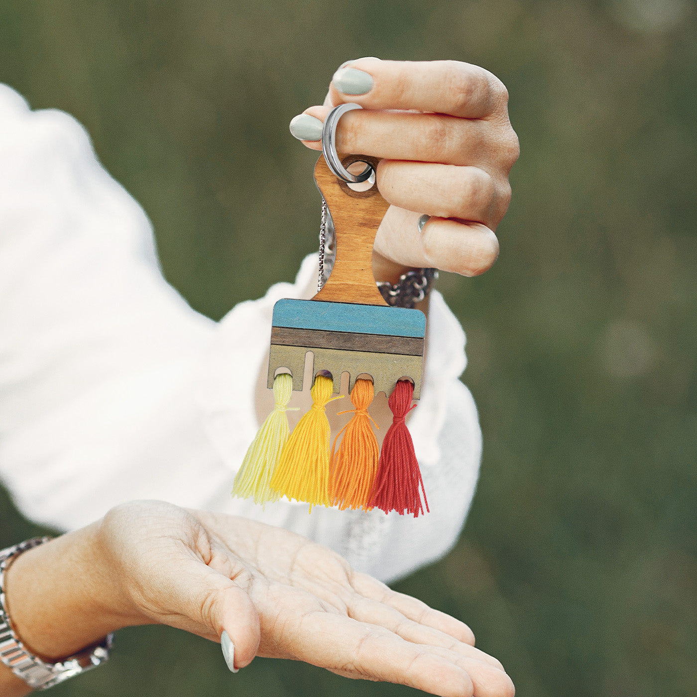 Brush pendant