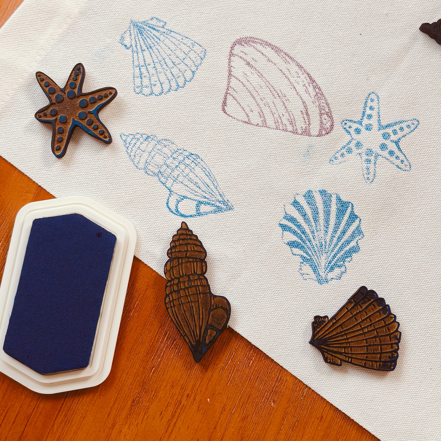 Seashell and starfish stamp set