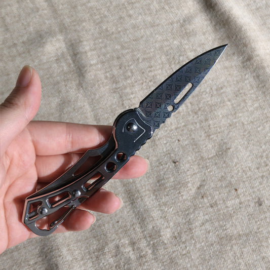 Metal knife blade pattern engraving