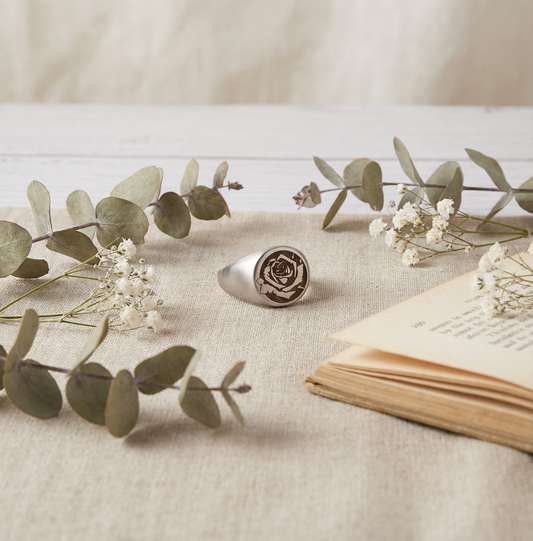 Rose pattern metal ring Engraving