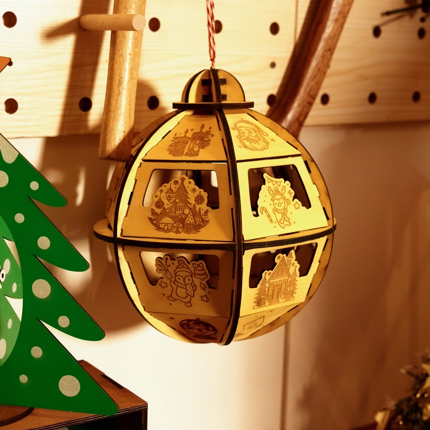 3D Puzzle Christmas Tree Ball Ornamen