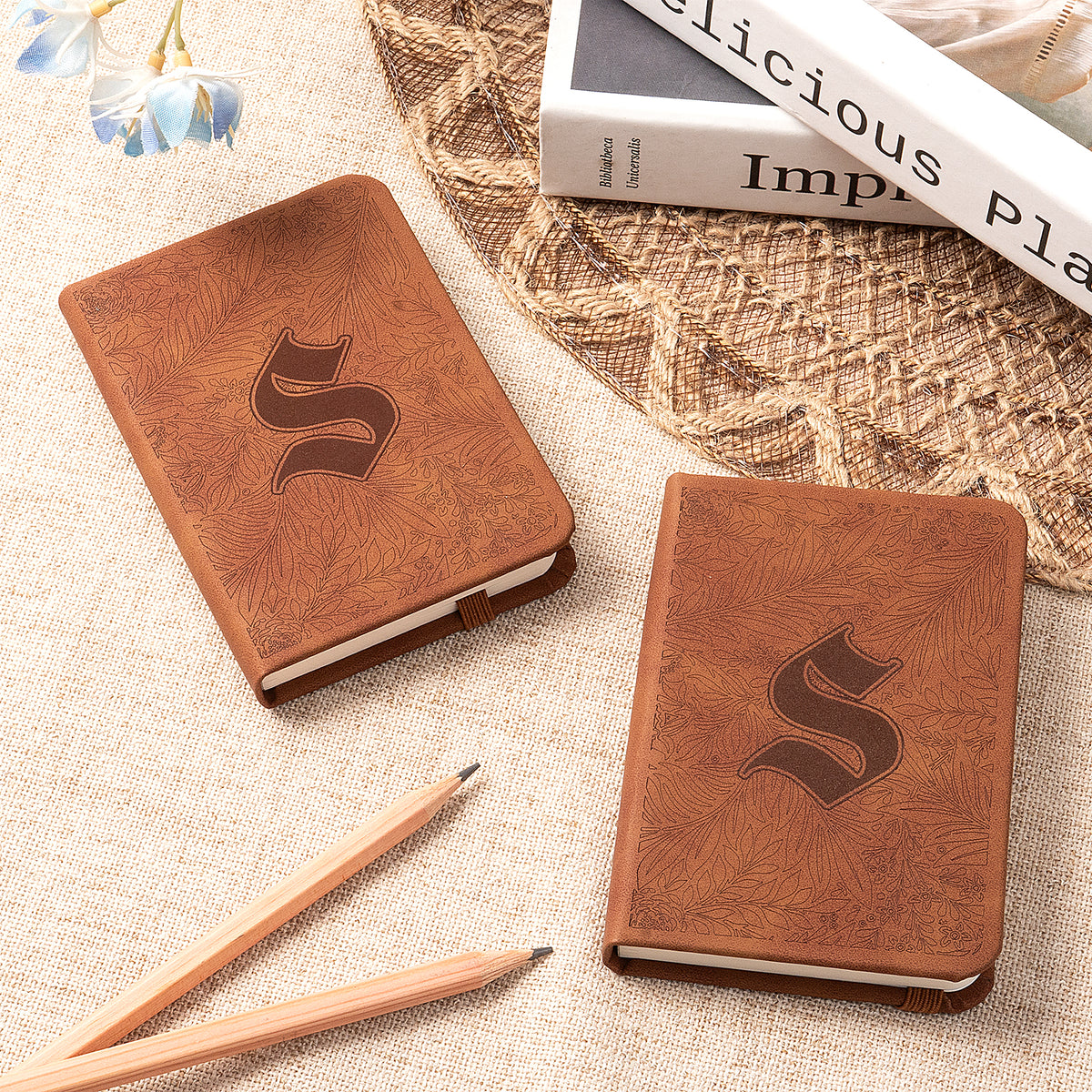 Initial notebook with floral pattern Engraving
