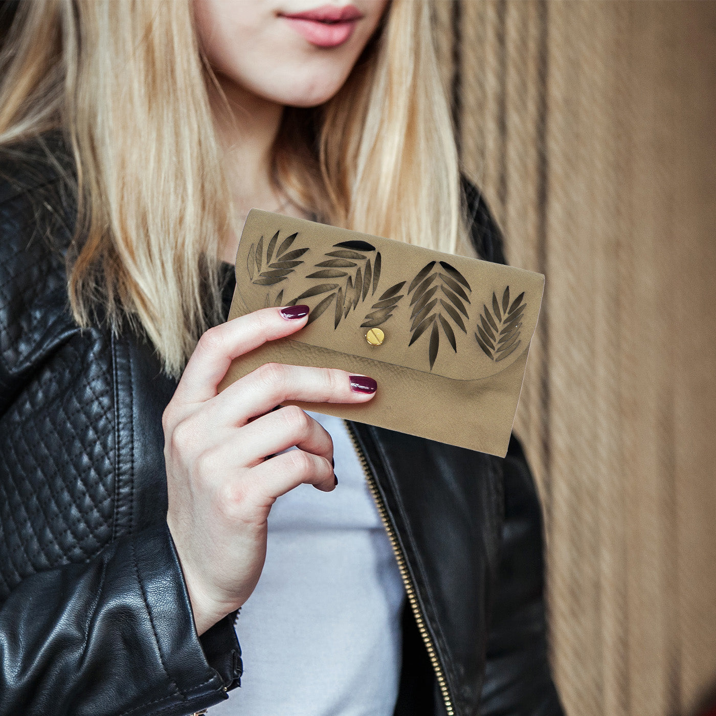 Leather One-Piece Coin Purse