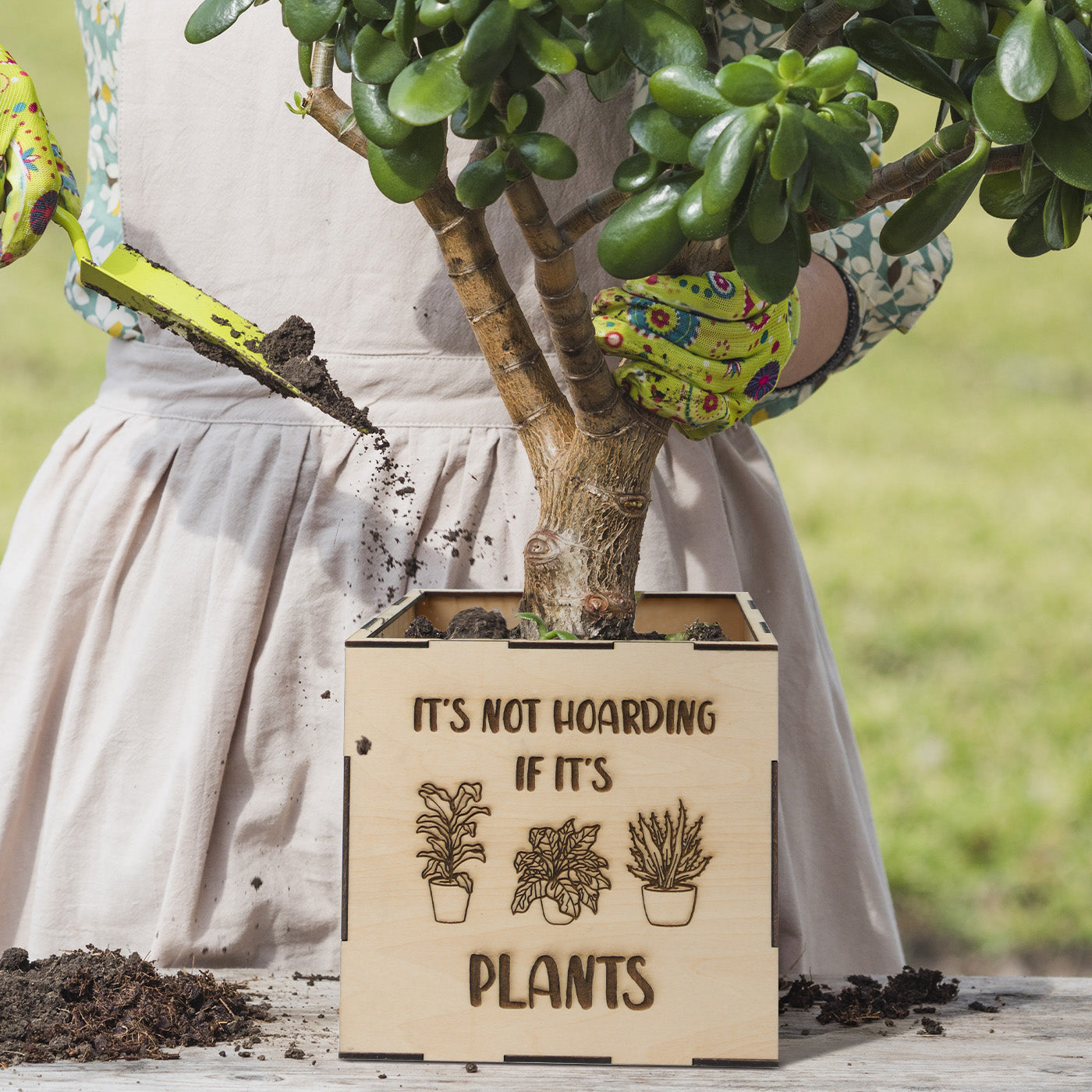 Wooden Planter Decoration